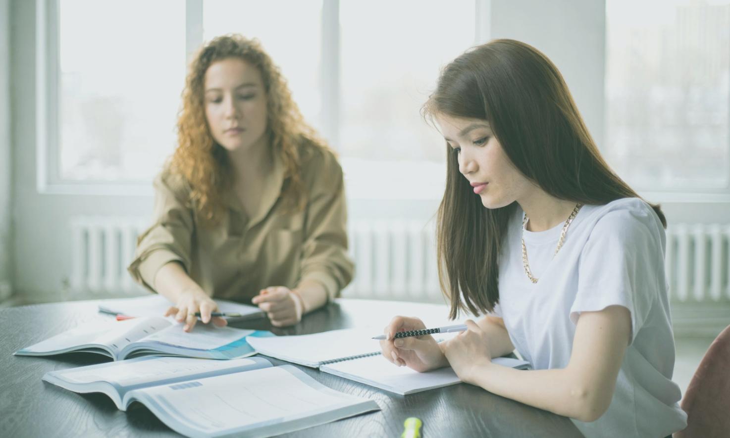 Interactive live webinar with team leaders engaging in discussion